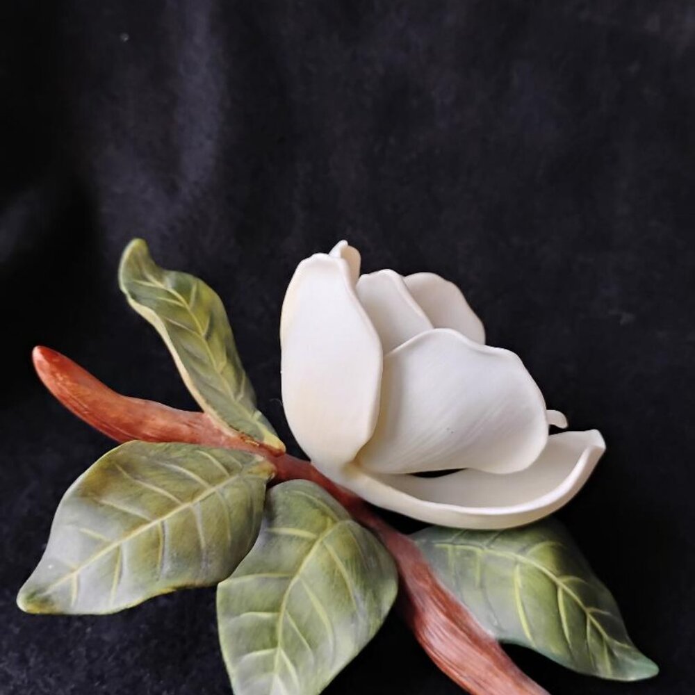 Lenox White Magnolia Garden Flowers Porcelain floral figurine 1990 - Picture 8 of 9